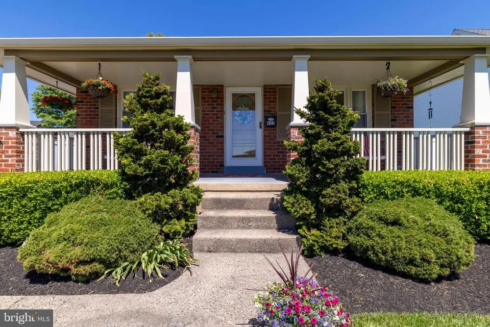 423 Jefferson St, Plymouth Meeting, PA 19462