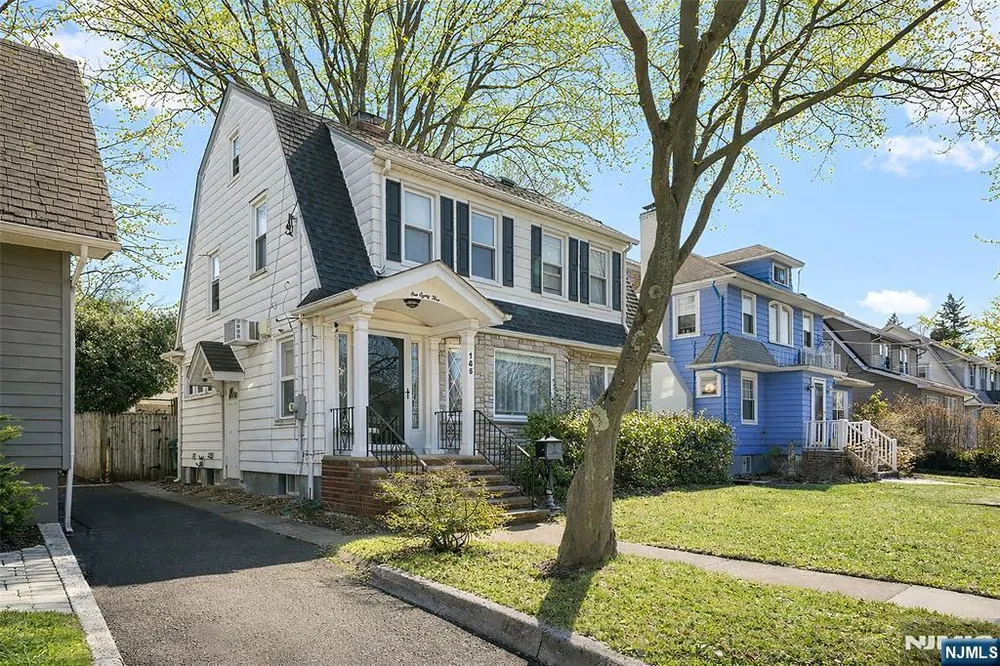 185 Larch Ave, Teaneck, NJ 07666