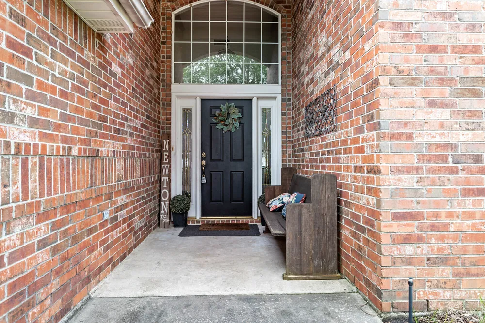 6335 Jenny Ln, Lumberton, TX 77657