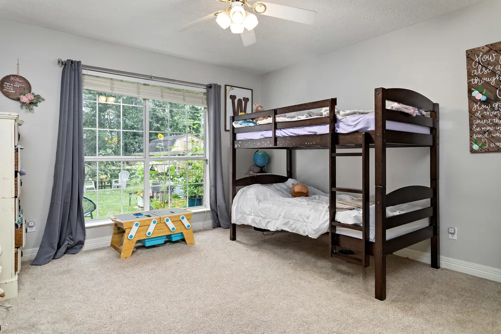 6335 Jenny Ln, Lumberton, TX 77657