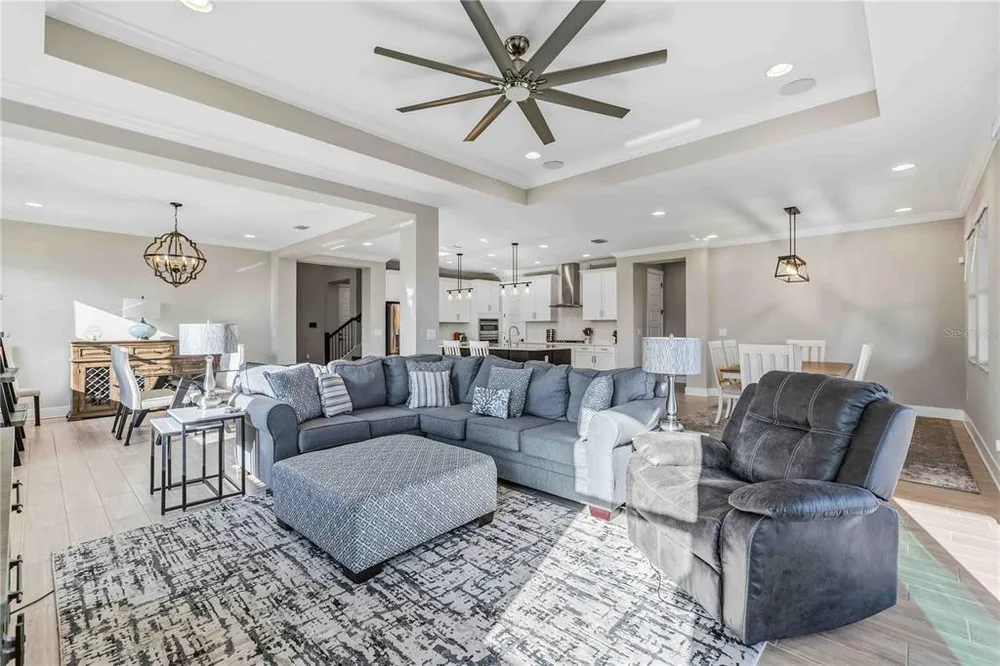 17109 Sweetwater Village Dr, Lakewood Ranch, FL 34211-5572