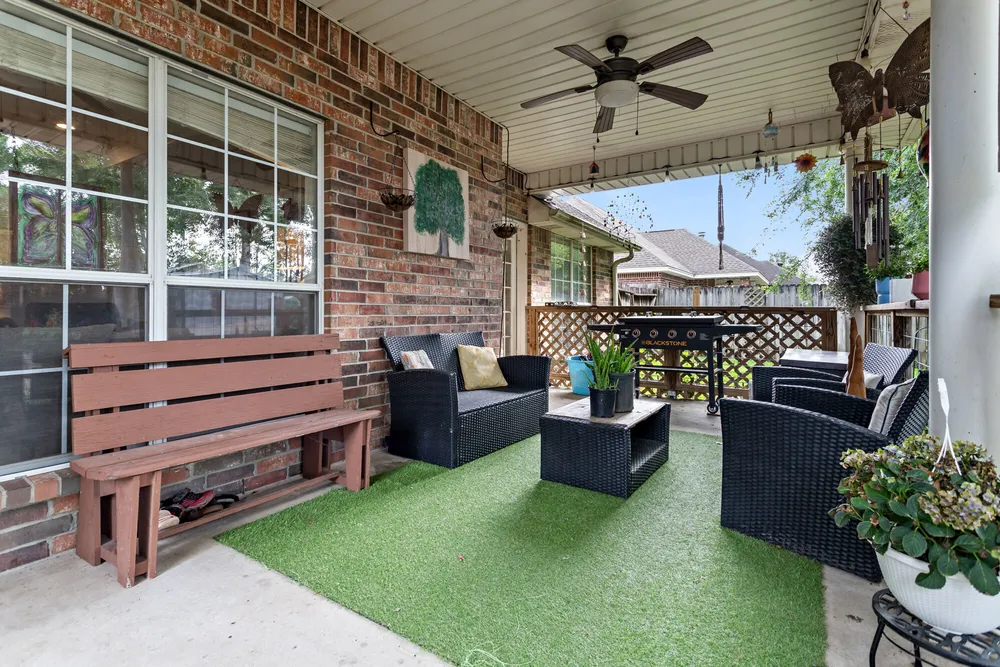6335 Jenny Ln, Lumberton, TX 77657