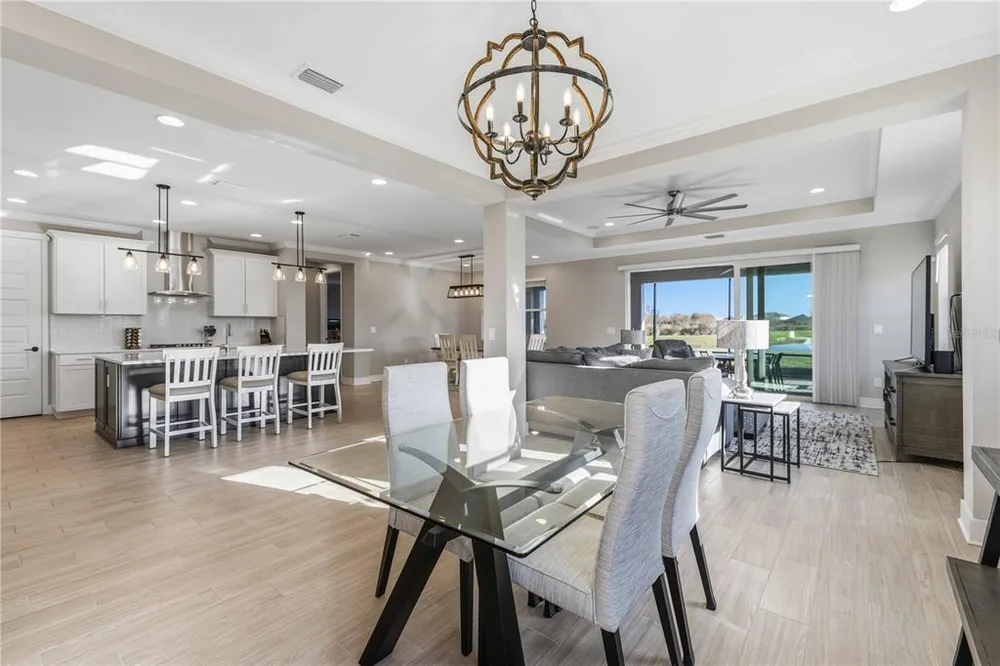 17109 Sweetwater Village Dr, Lakewood Ranch, FL 34211-5572