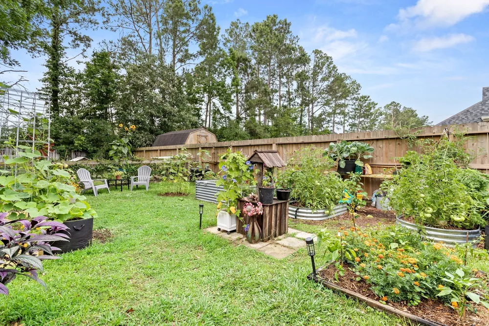 6335 Jenny Ln, Lumberton, TX 77657