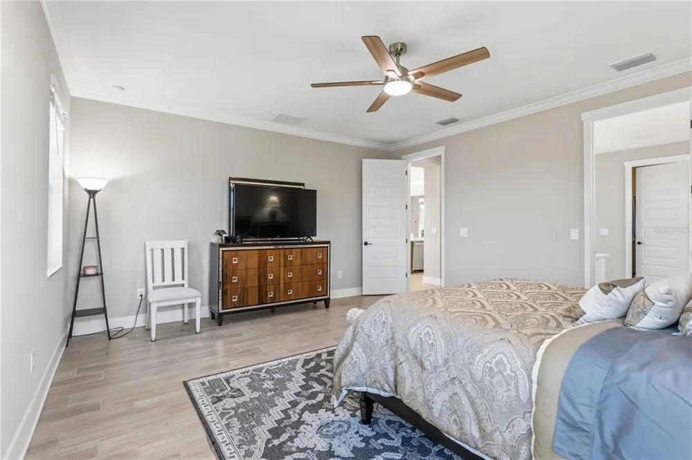 17109 Sweetwater Village Dr, Lakewood Ranch, FL 34211-5572
