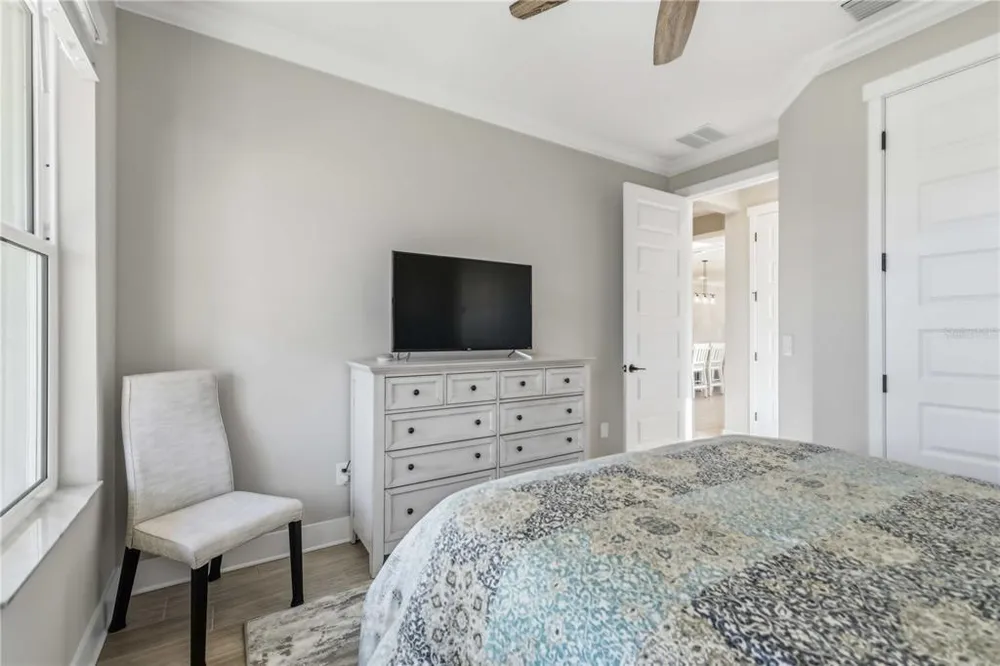 17109 Sweetwater Village Dr, Lakewood Ranch, FL 34211-5572