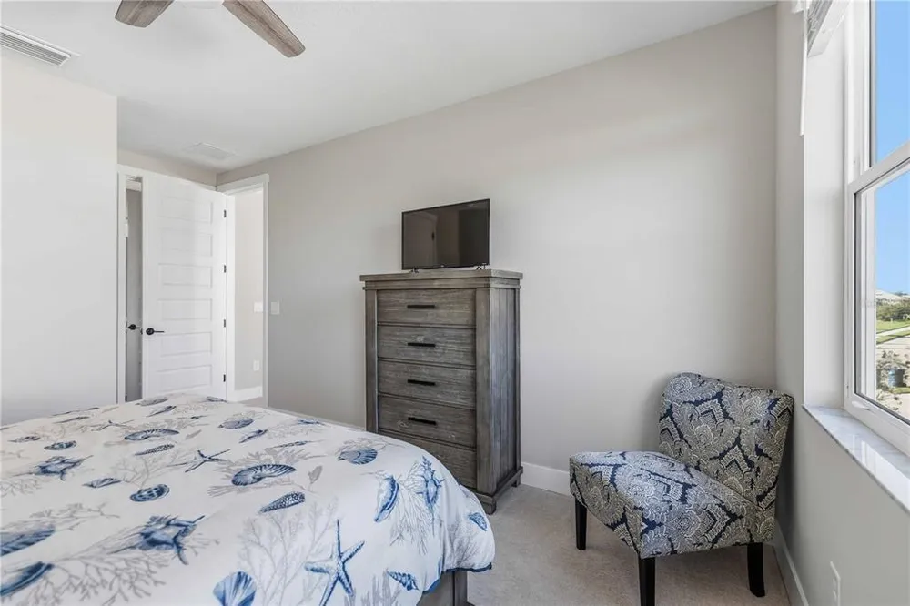 17109 Sweetwater Village Dr, Lakewood Ranch, FL 34211-5572