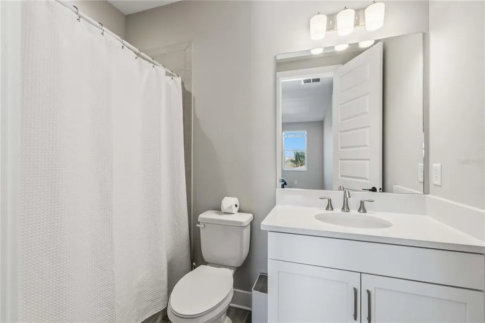 17109 Sweetwater Village Dr, Lakewood Ranch, FL 34211-5572