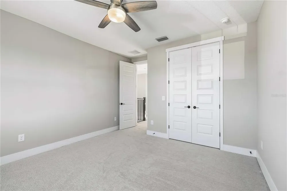 17109 Sweetwater Village Dr, Lakewood Ranch, FL 34211-5572