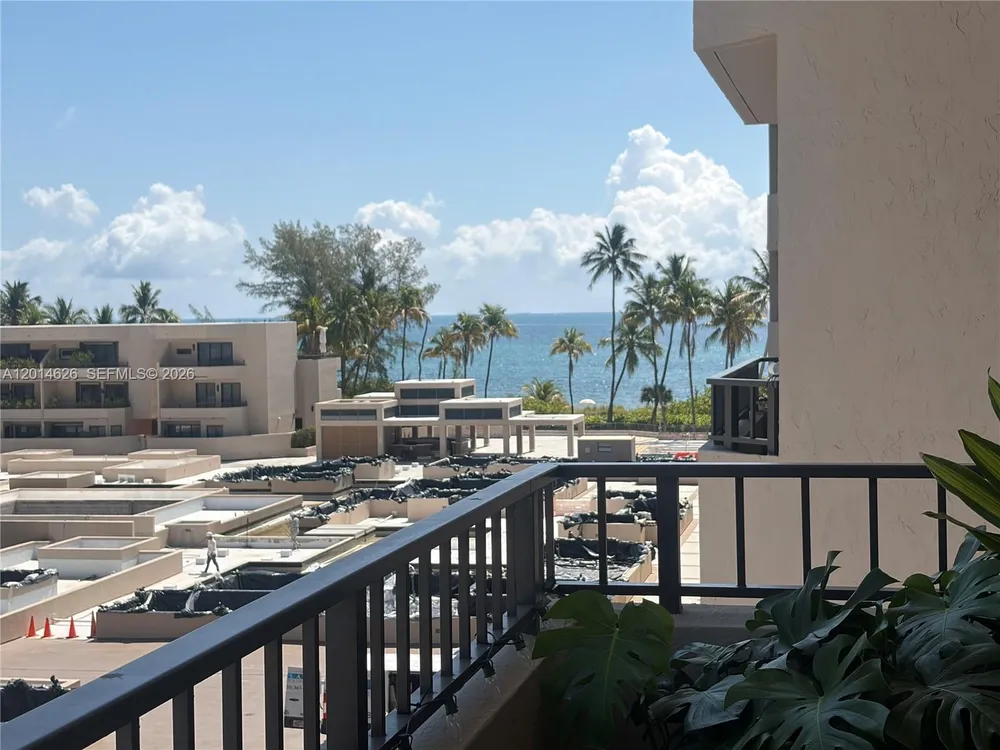 201 Crandon Blvd, Key Biscayne, FL 33149