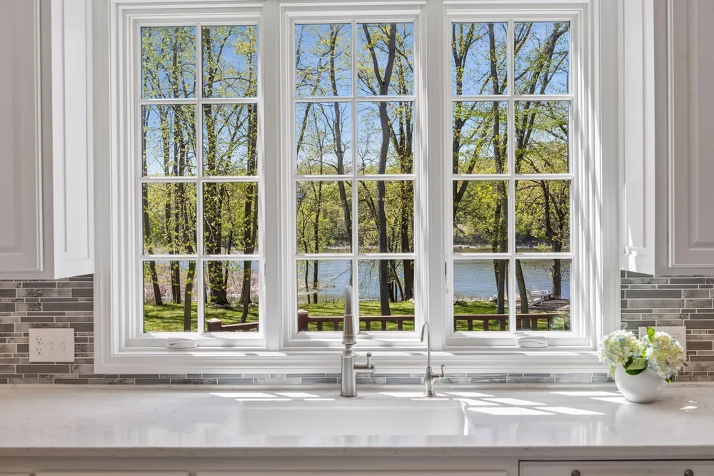 20150 Sweetwater Curve, Shorewood, MN 55331