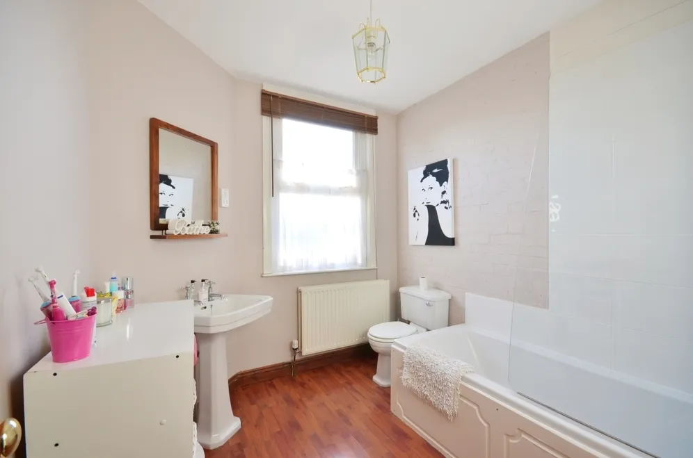 Solesbridge Lane Chorleywood WD3 photo 7