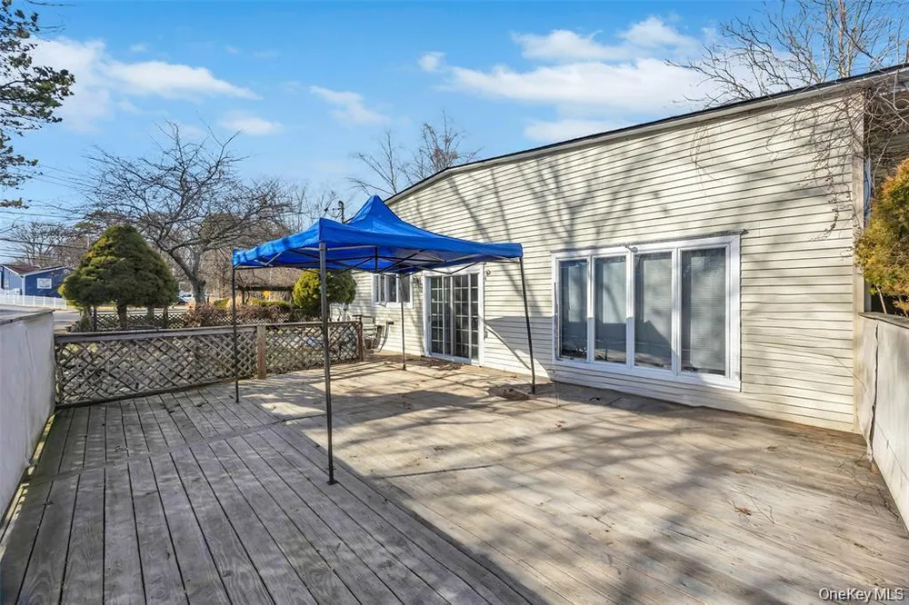 79C Traction Blvd, Patchogue, NY 11772