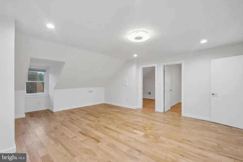 5900 Woodbine Ave, Philadelphia, PA 19131