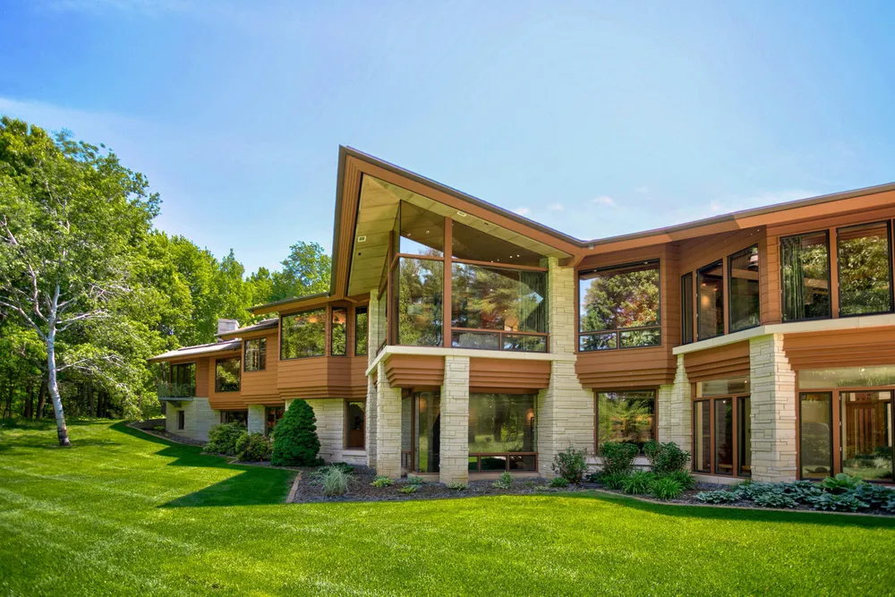 6479 144th Ave, Holland, MI 49423