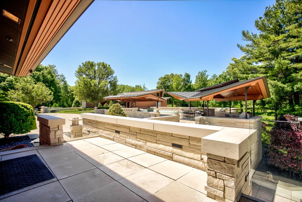 6479 144th Ave, Holland, MI 49423