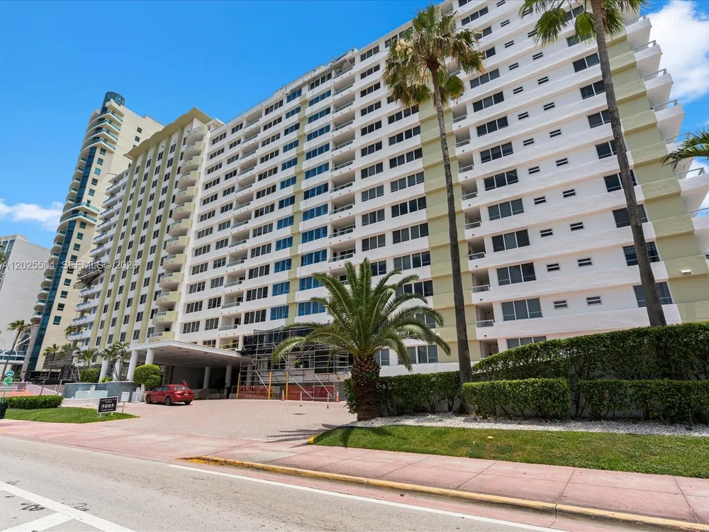 5005 Collins Ave, Miami Beach, FL 33140