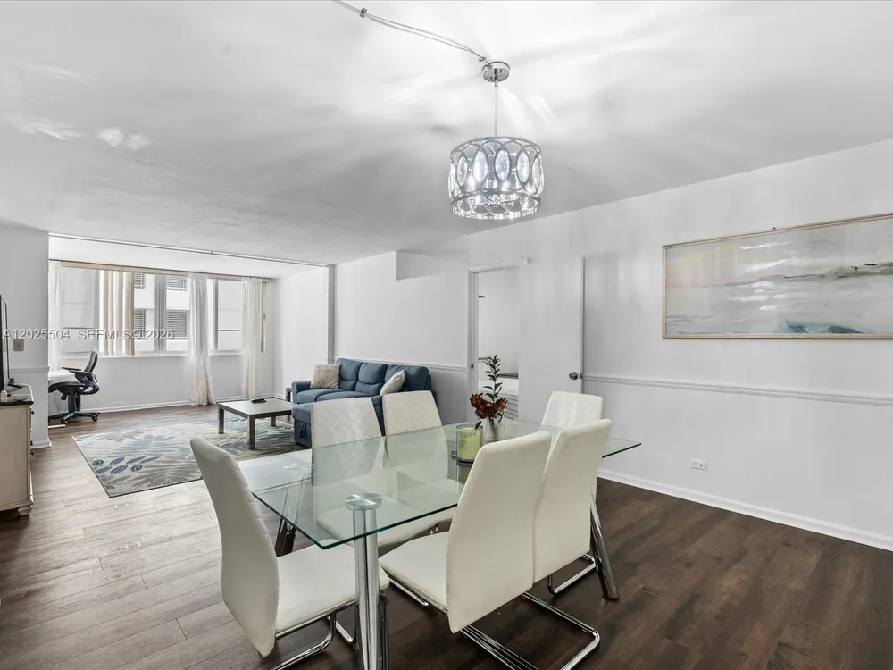 5005 Collins Ave, Miami Beach, FL 33140