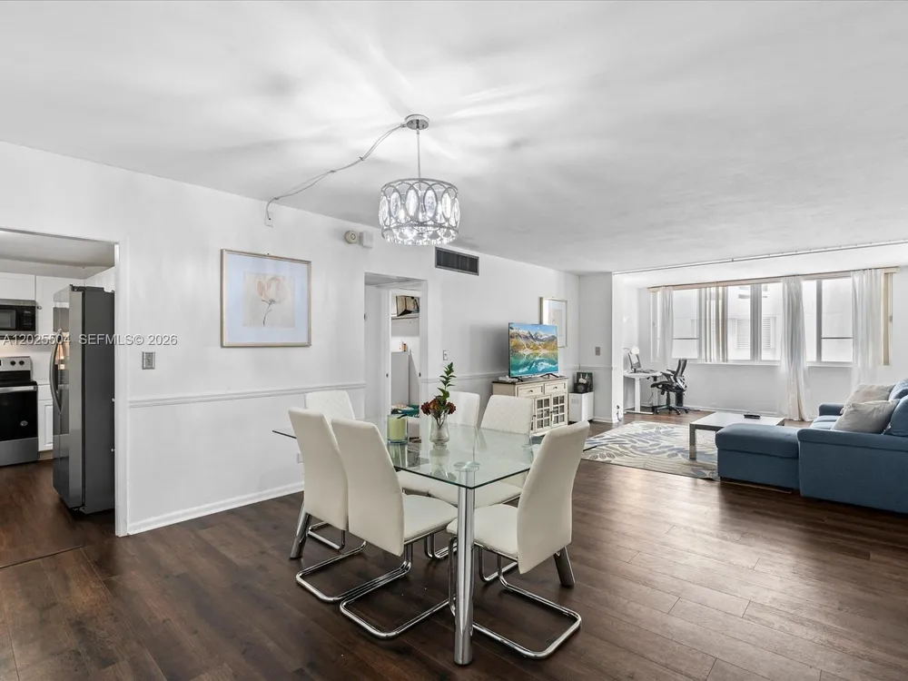 5005 Collins Ave, Miami Beach, FL 33140