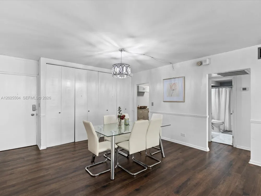 5005 Collins Ave, Miami Beach, FL 33140