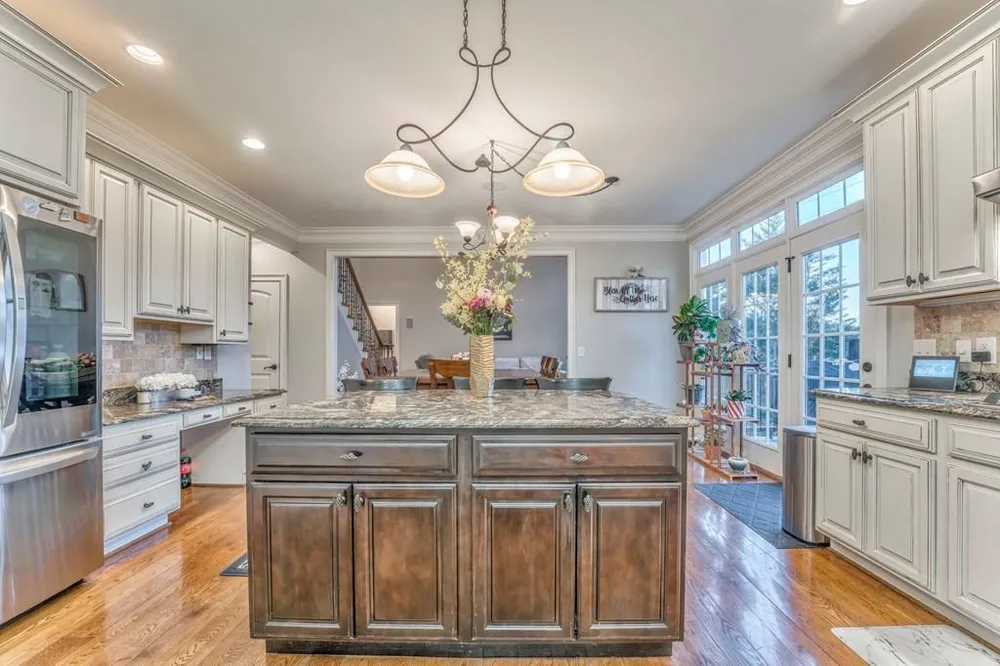 1801 Saint Ives Pl, Dalton, GA 30720