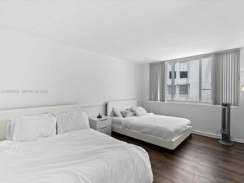 5005 Collins Ave, Miami Beach, FL 33140