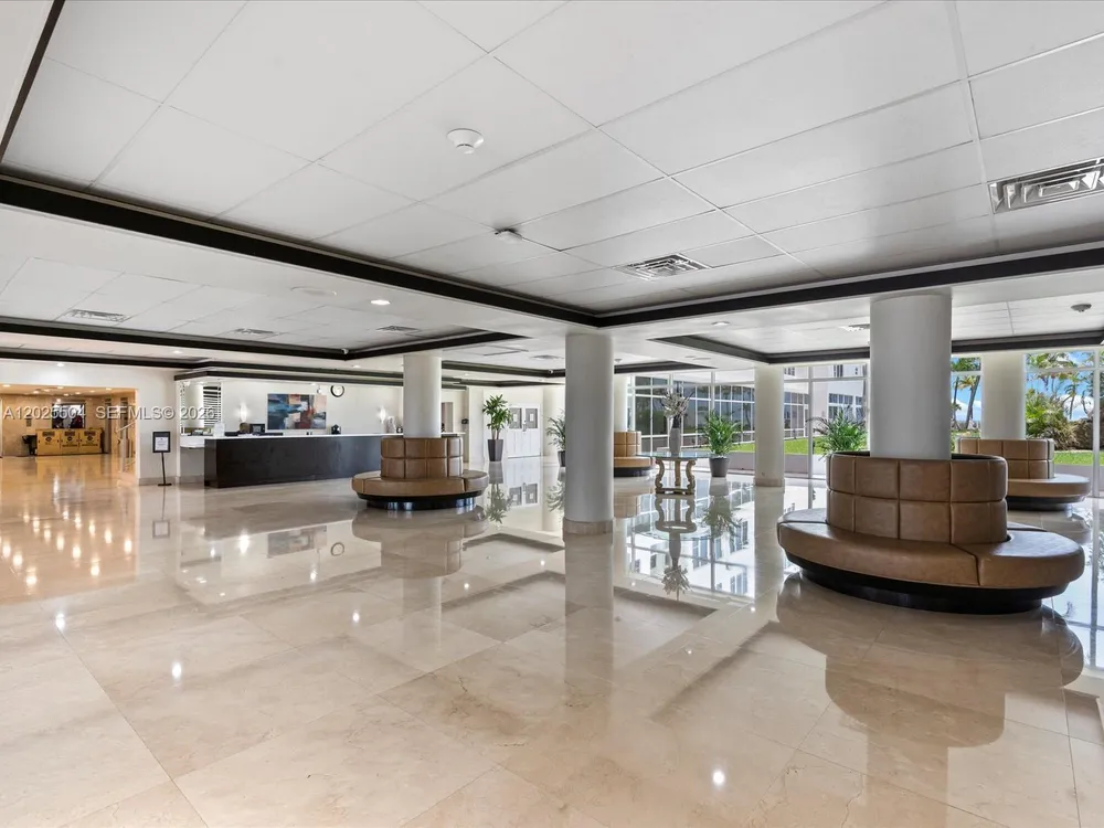 5005 Collins Ave, Miami Beach, FL 33140