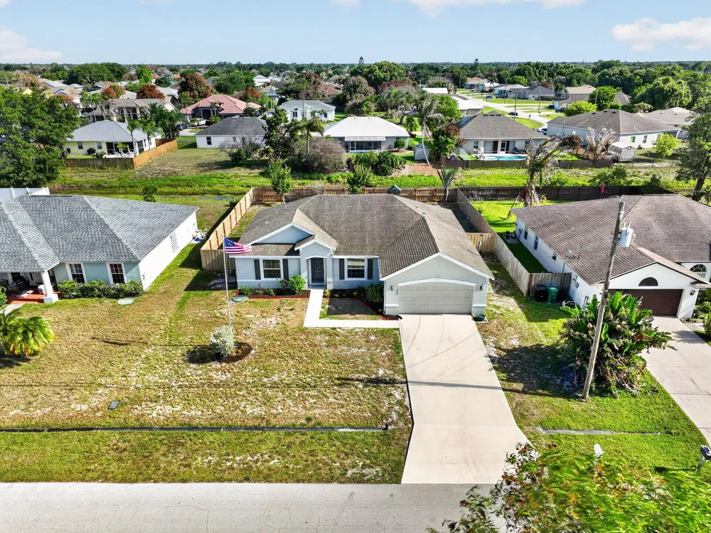 770 SW Saragossa Ave, Port St Lucie, FL 34953