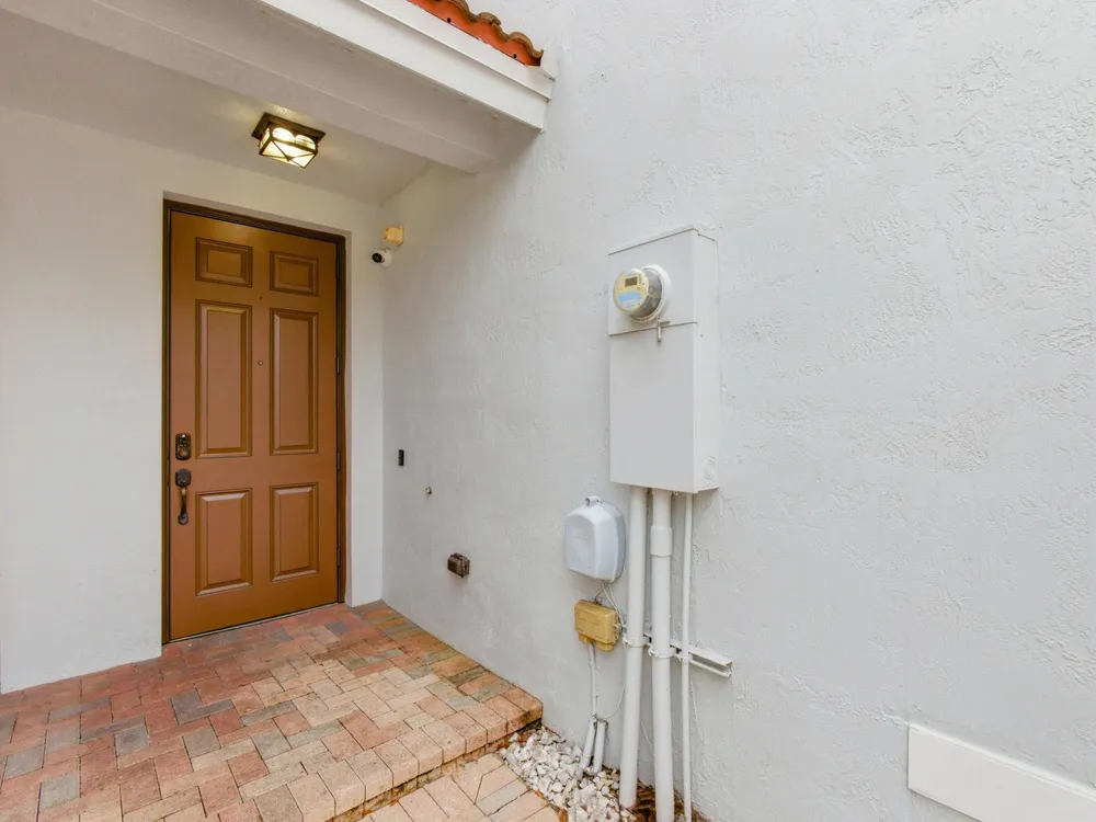 8772 Cypress Walk Ct, Tamarac, FL 33321