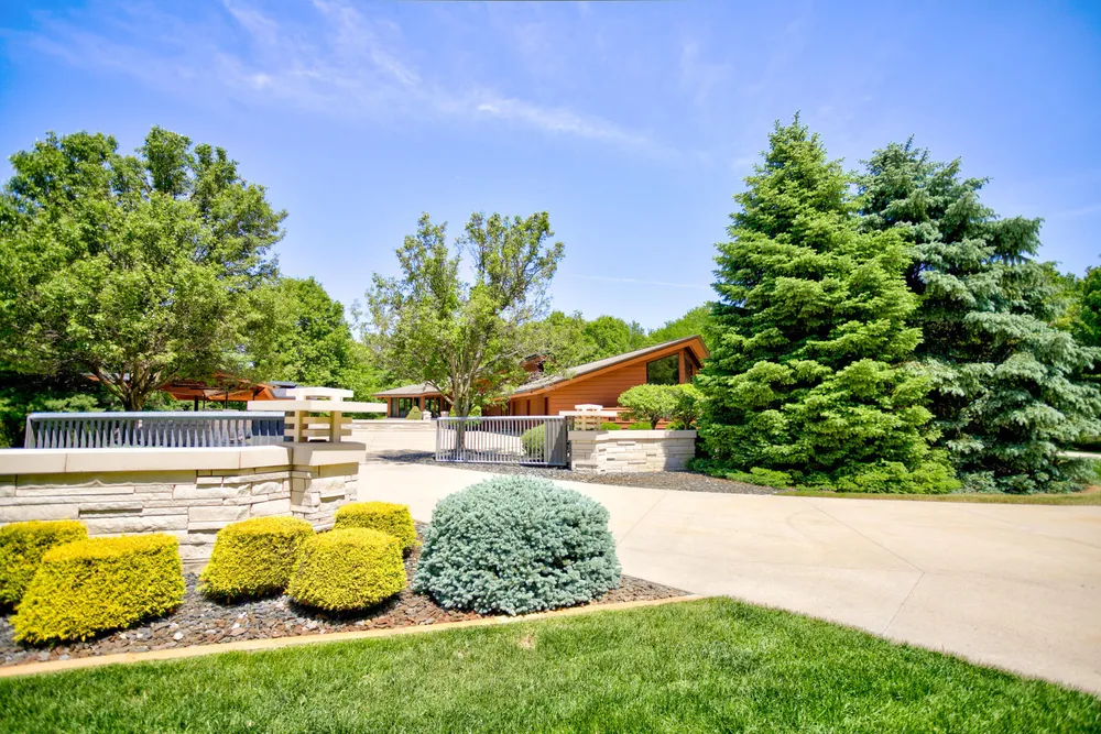 6479 144th Ave, Holland, MI 49423