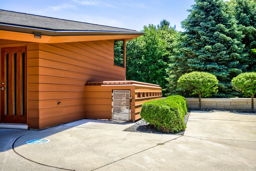 6479 144th Ave, Holland, MI 49423