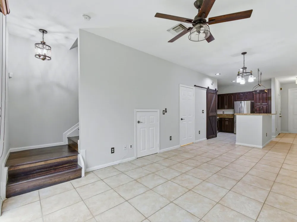 8772 Cypress Walk Ct, Tamarac, FL 33321