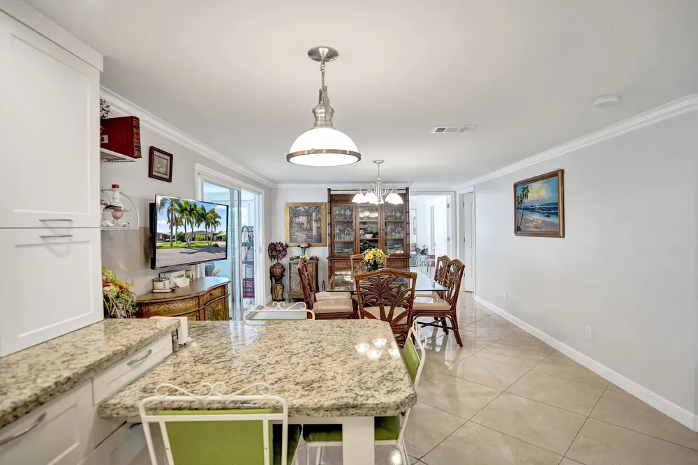 120 NW 53rd Pl, Pompano Beach, FL 33064