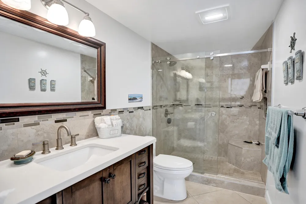 120 NW 53rd Pl, Pompano Beach, FL 33064