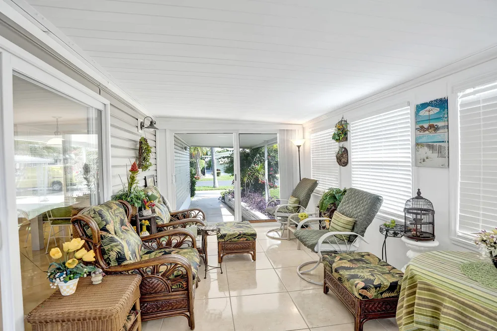 120 NW 53rd Pl, Pompano Beach, FL 33064