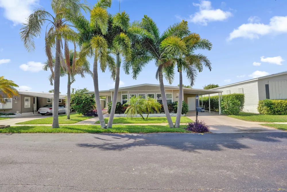 120 NW 53rd Pl, Pompano Beach, FL 33064