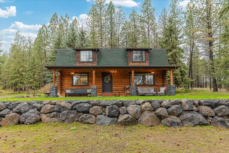 14725 N Schaffer Rd, Spokane, WA 99208