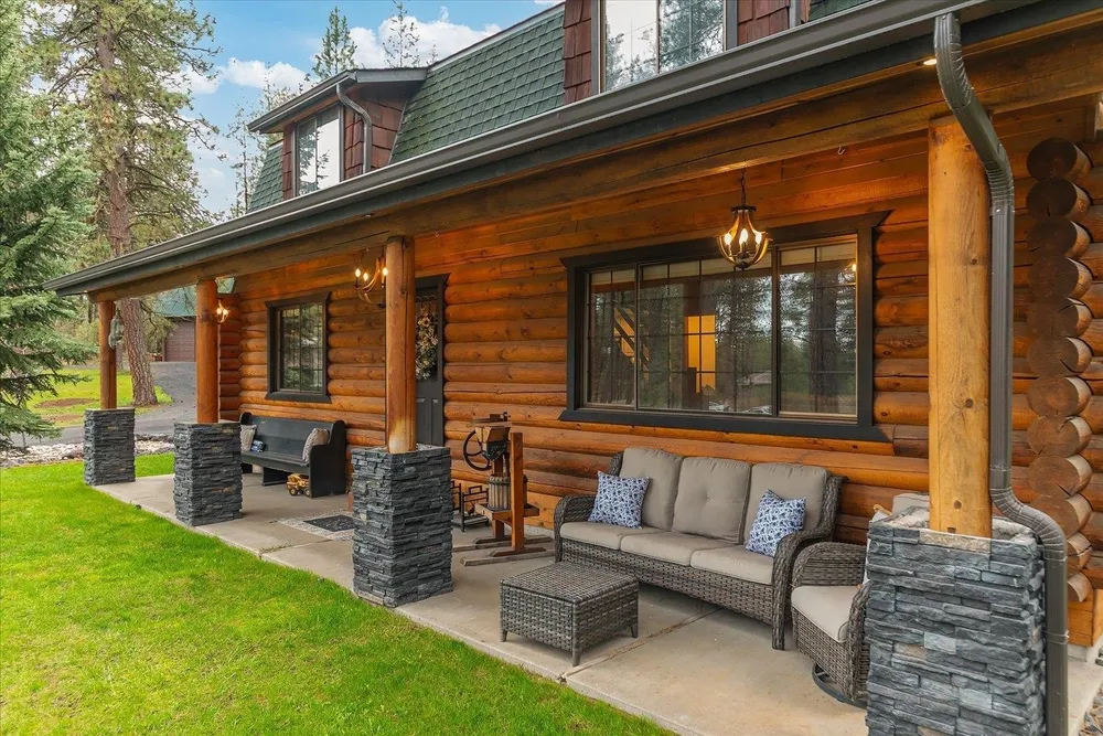 14725 N Schaffer Rd, Spokane, WA 99208