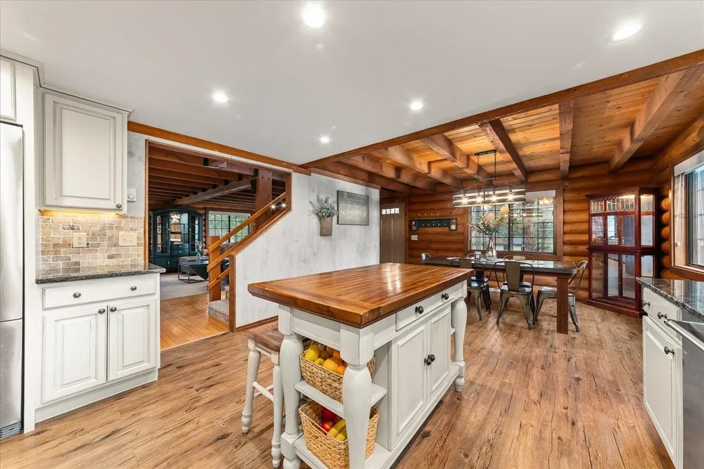 14725 N Schaffer Rd, Spokane, WA 99208