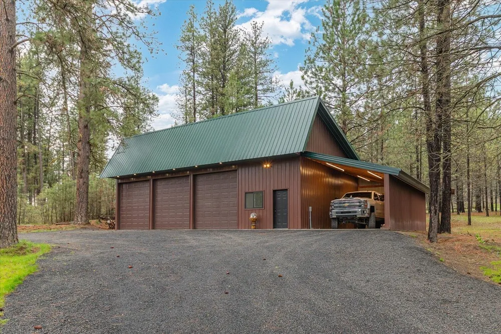 14725 N Schaffer Rd, Spokane, WA 99208