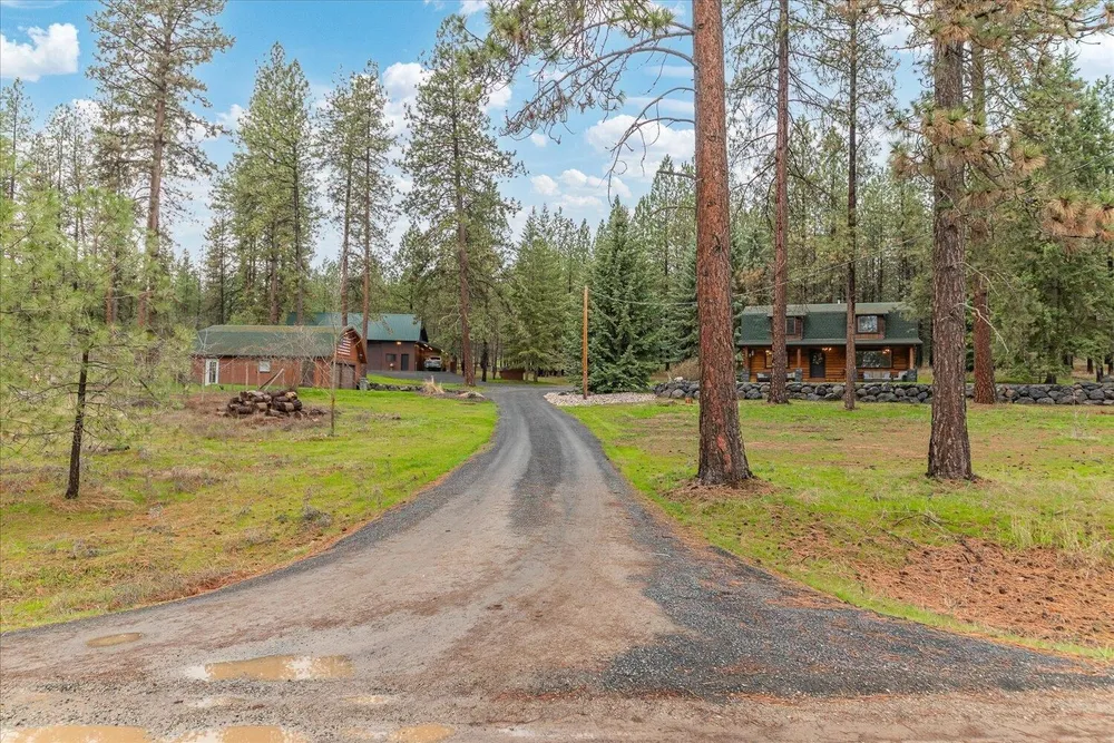 14725 N Schaffer Rd, Spokane, WA 99208