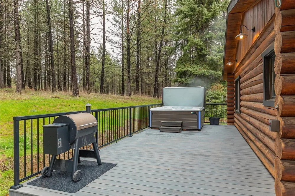 14725 N Schaffer Rd, Spokane, WA 99208