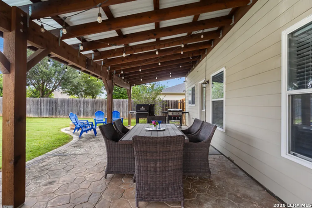 105 Hawks Meadows, Schertz, TX 78154