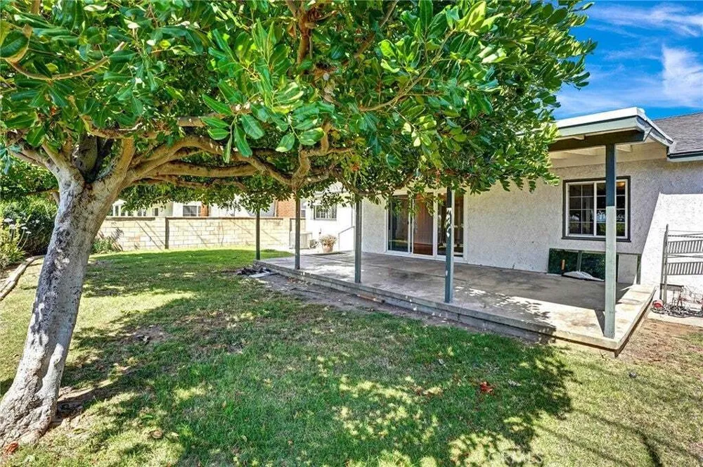 13527 Raceland Rd, La Mirada, CA 90638