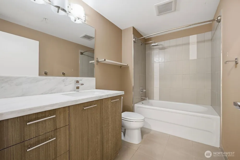 2911 2nd Ave, Seattle, WA 98121
