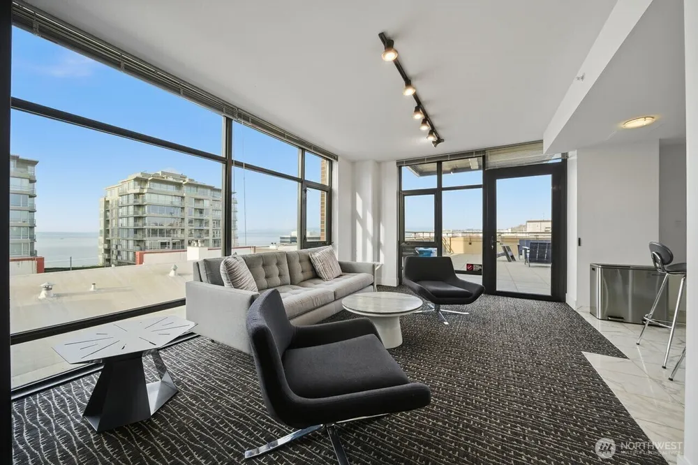 2911 2nd Ave, Seattle, WA 98121