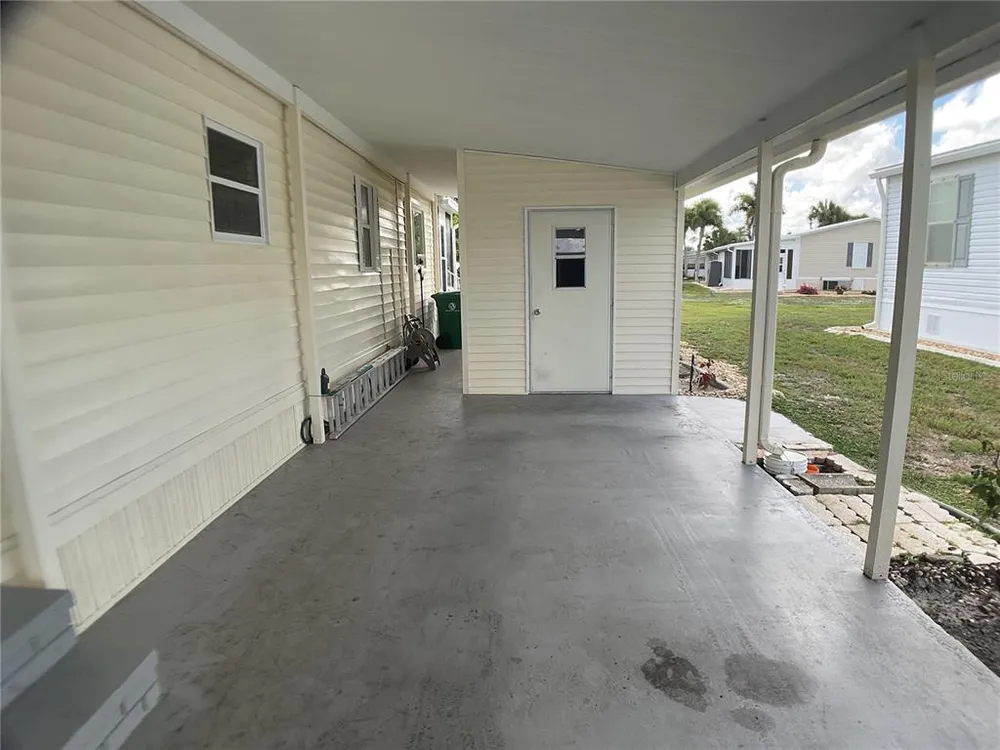 2100 Kings Hwy, Port Charlotte, FL 33980