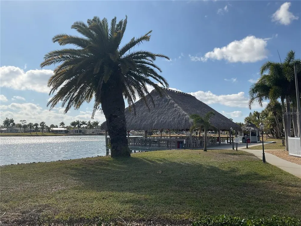 2100 Kings Hwy, Port Charlotte, FL 33980