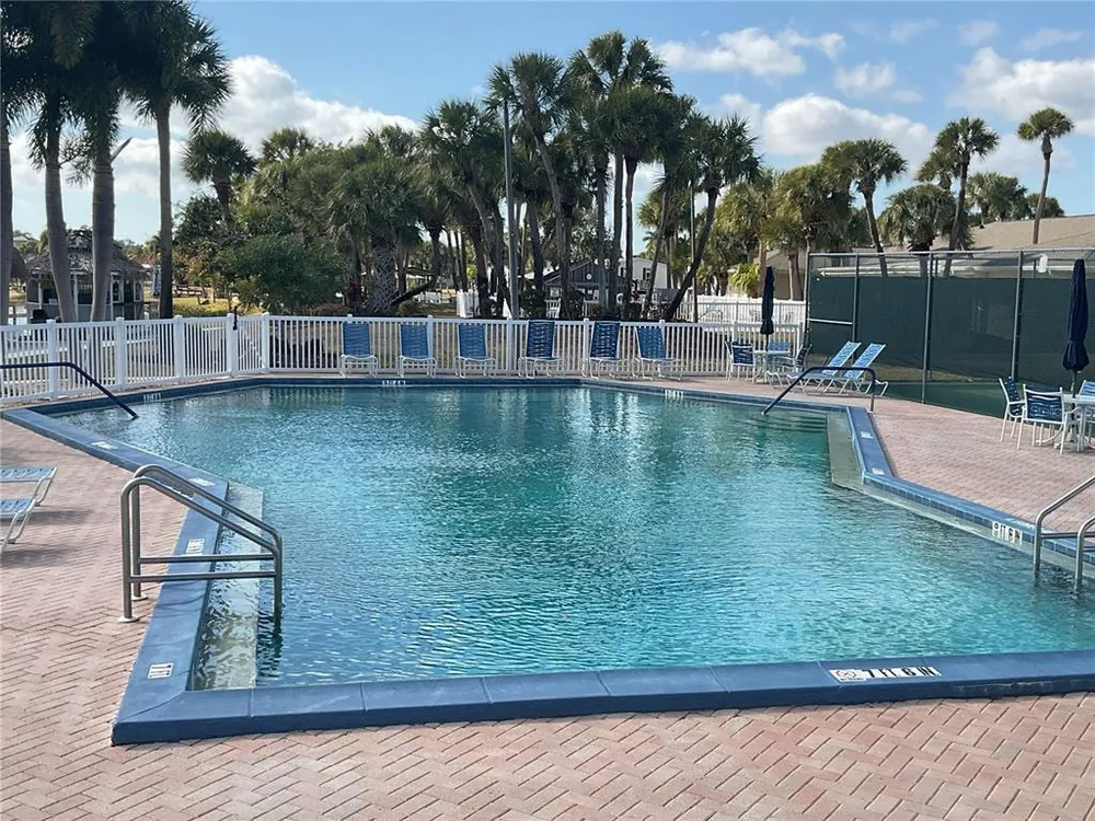 2100 Kings Hwy, Port Charlotte, FL 33980