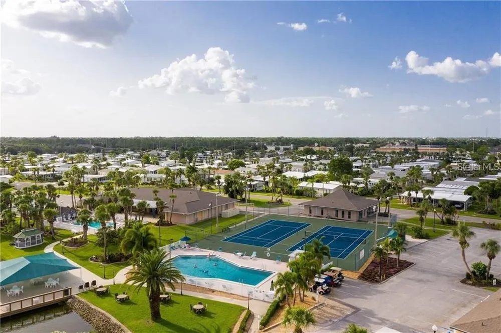 2100 Kings Hwy, Port Charlotte, FL 33980